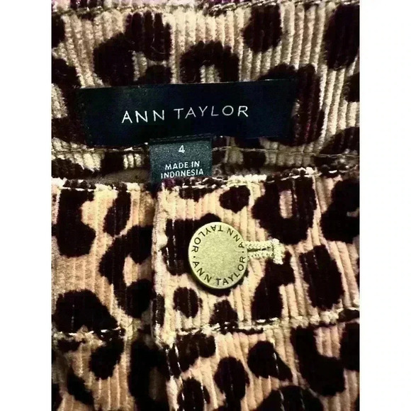 NWT Ann Taylor Animal Print The Skinny High Rise Corduroy Pants Size 4 - Picture 4 of 9
